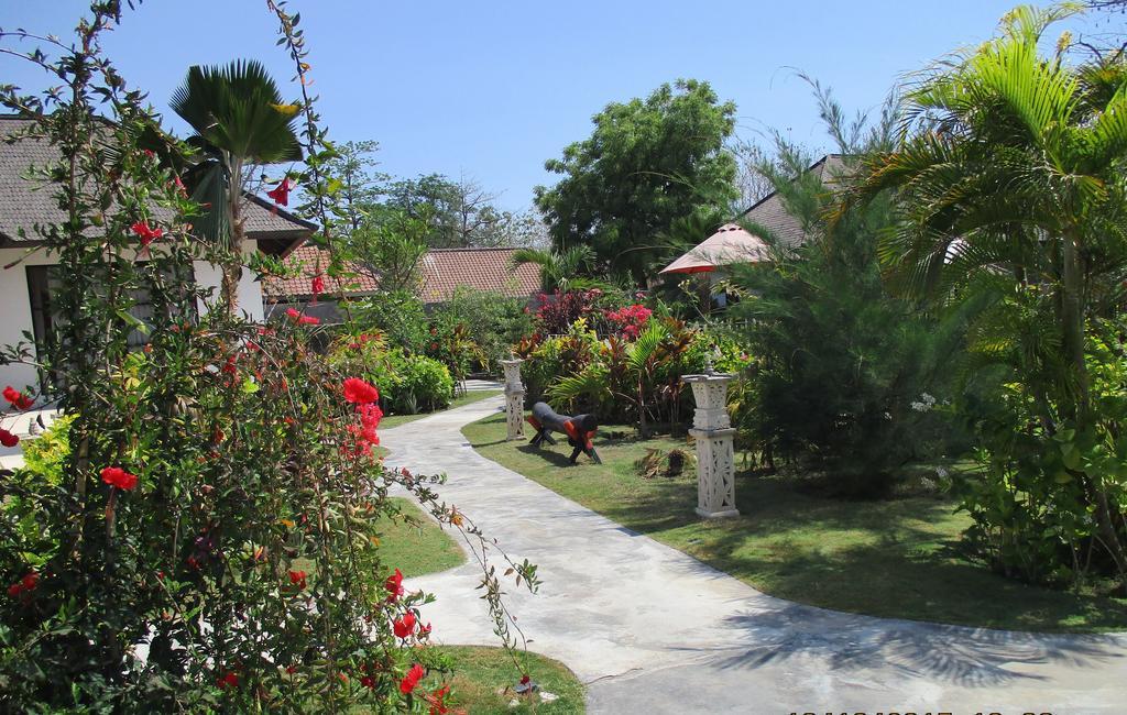 Taman Dewi Sri Villa Et Bungalow Pemuteran  Exterior photo