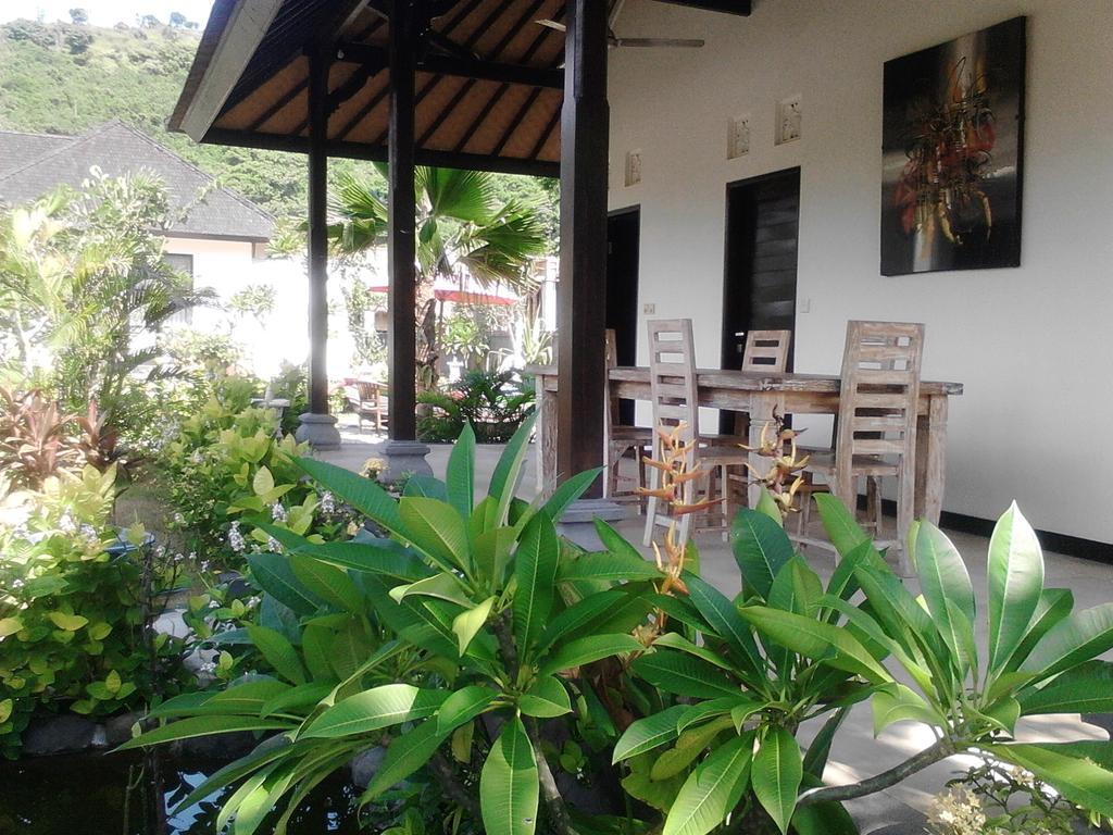 Taman Dewi Sri Villa Et Bungalow Pemuteran  Exterior photo