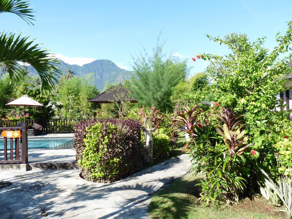 Taman Dewi Sri Villa Et Bungalow Pemuteran  Exterior photo