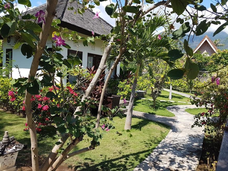 Taman Dewi Sri Villa Et Bungalow Pemuteran  Exterior photo